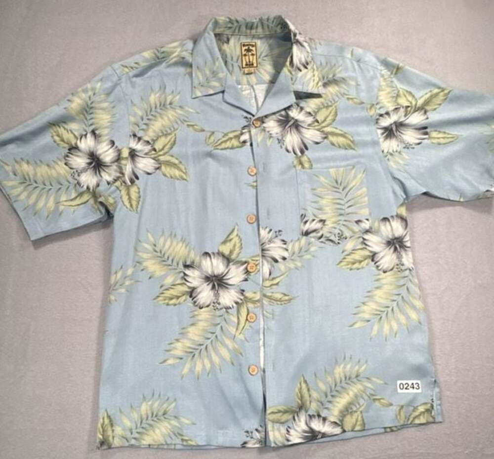 Montego Mon 100% Silk Blue Hibiscus Floral Print Hawaiian Short Sleeve Shirt